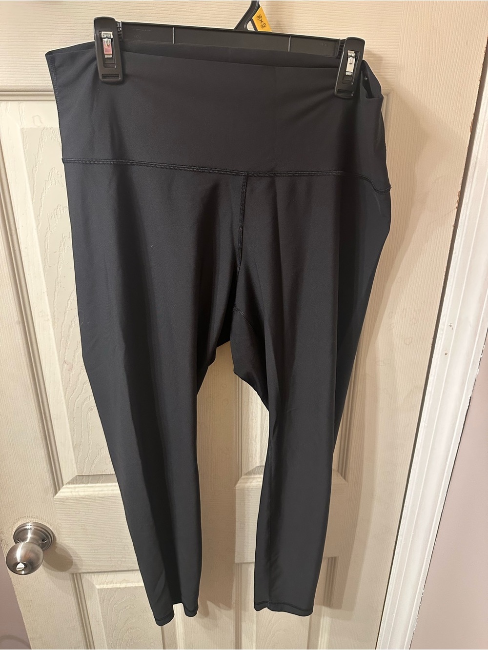 Old Navy Black High-Rise Performance Leggings